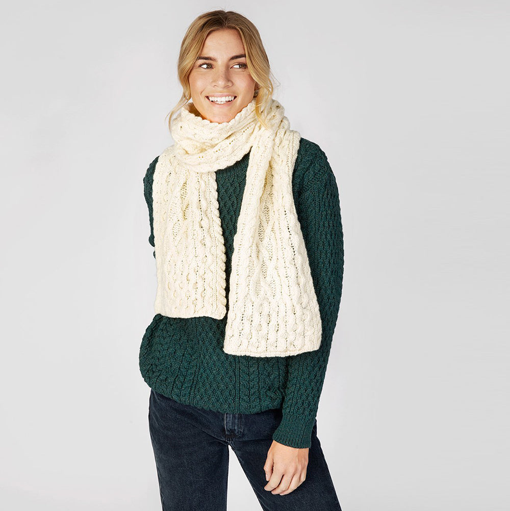 Luxe Aran scarf in White