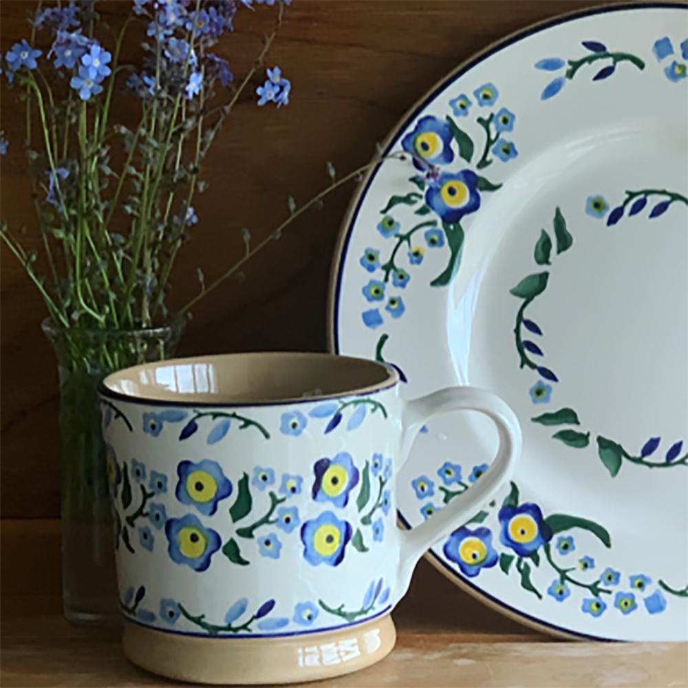 Argemug & lunch plate with forget-me-not design