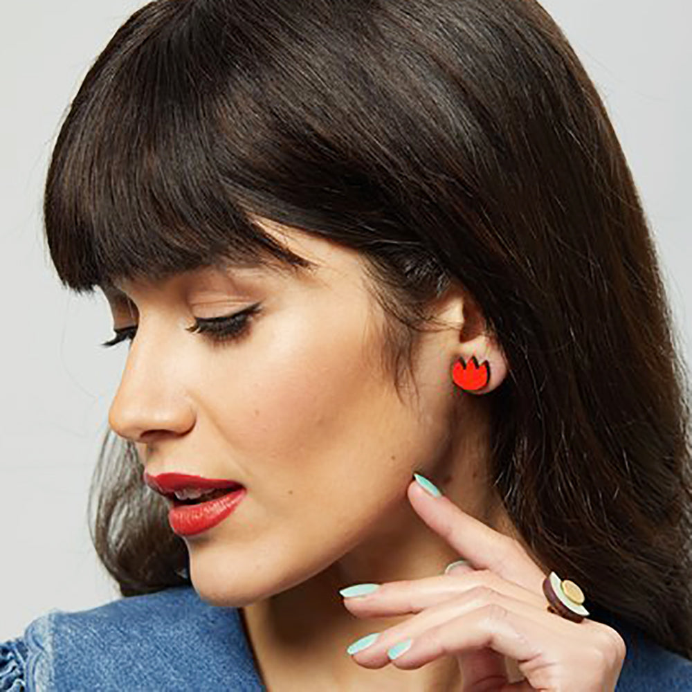 red wooden tulip earring on  model