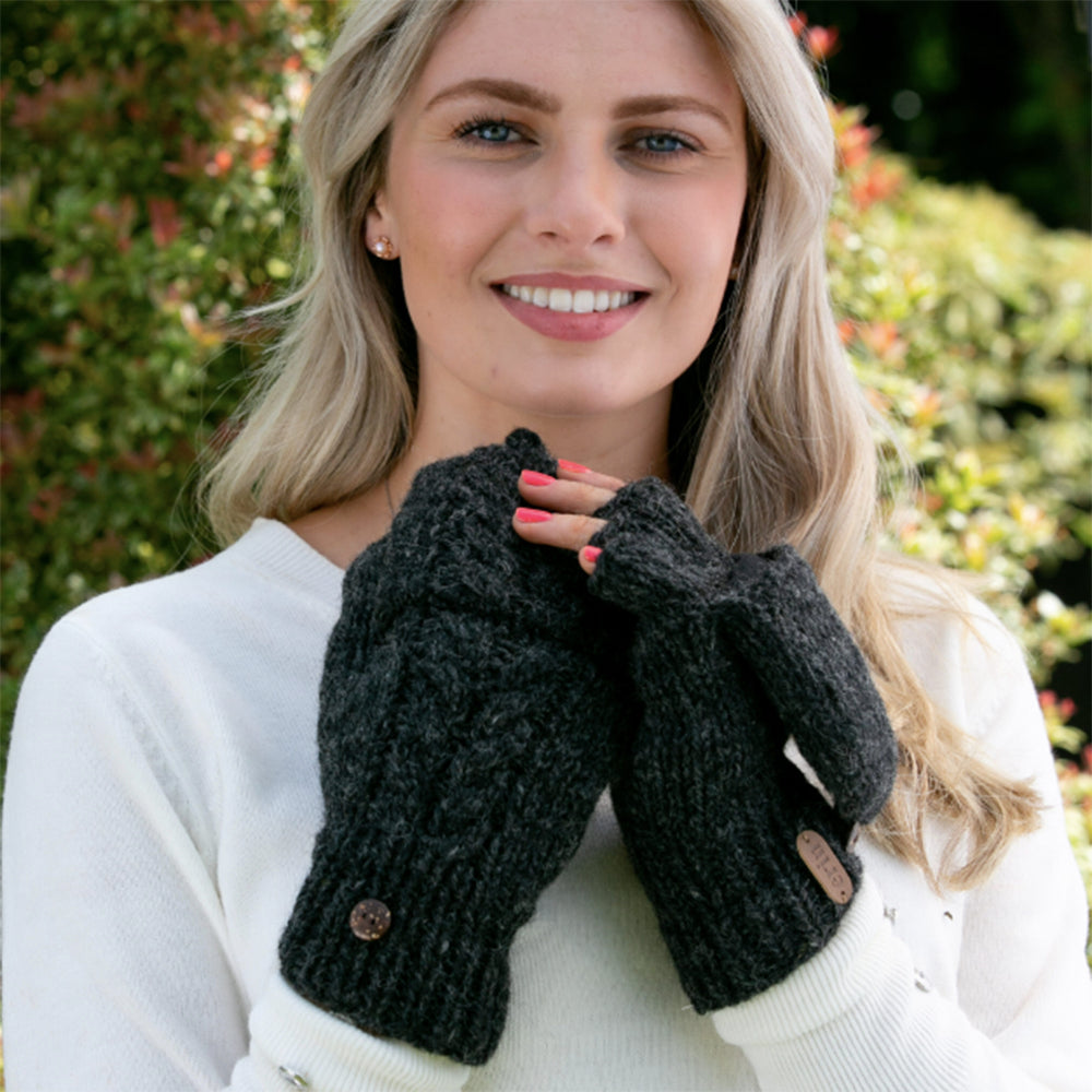 Woman wearing charcoal Hunter gloves by Erin Knitwear