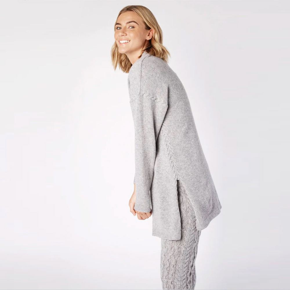 Ireland's Eye Light Grey Edge-to-Edge Knitwear Sweater