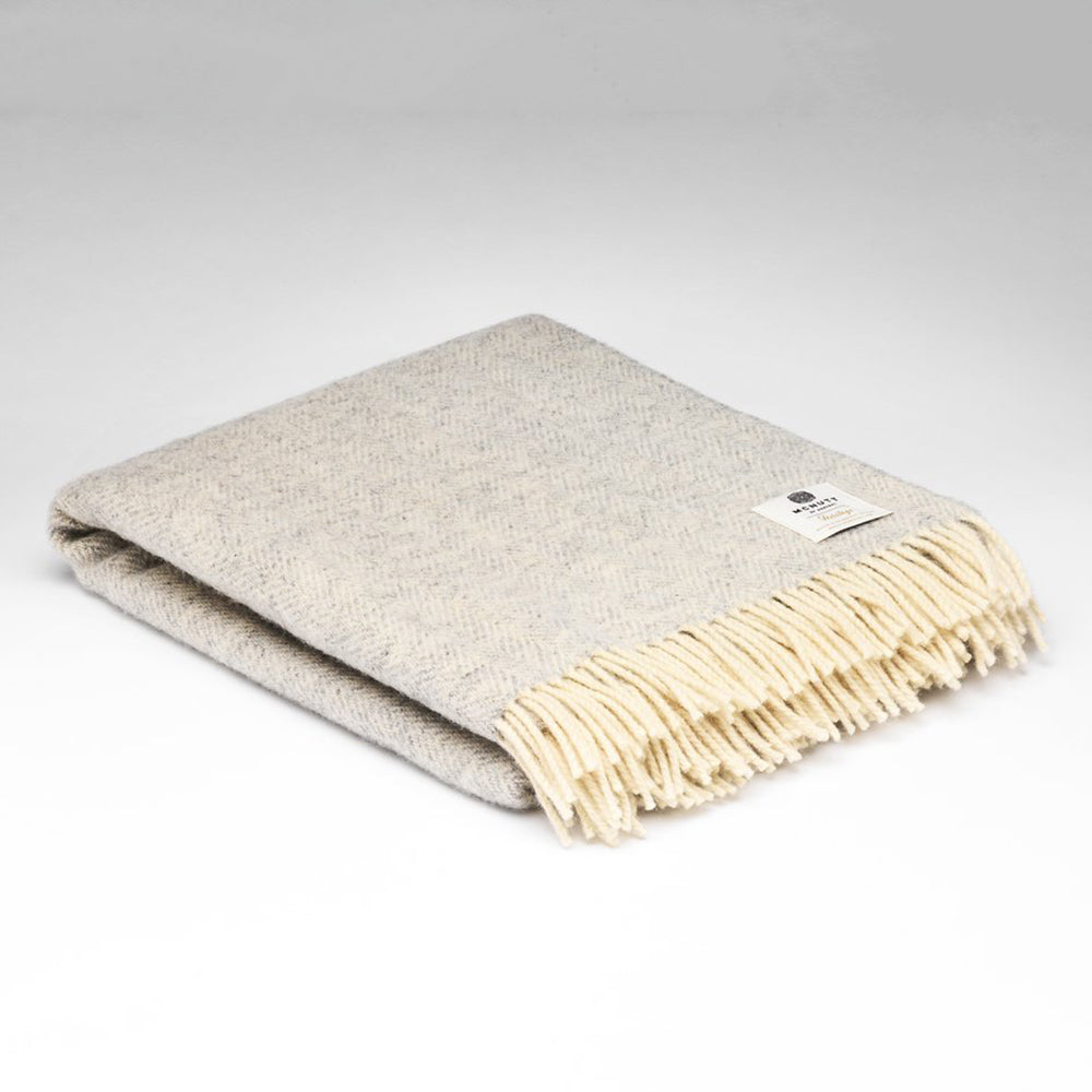 irish wool blanket in grey cloud