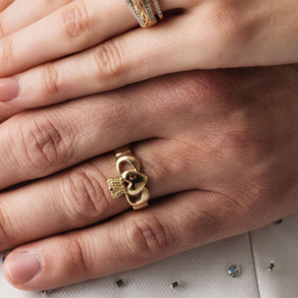 14kt Gold Men's Celtic Claddagh Ring 